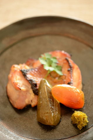 鶏肉の塩麹焼き