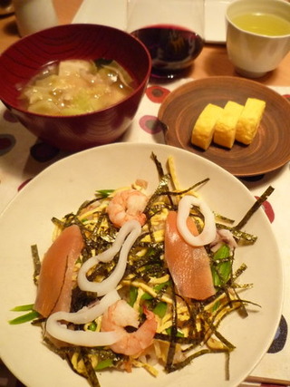 ちらし寿司とだし巻き卵